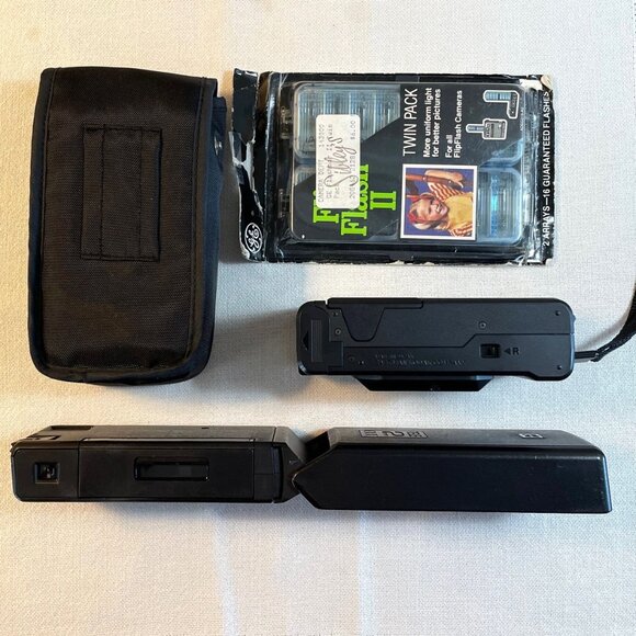 TWO Kodak Cameras: Ektanar AutoFocus VR35 & Tele Ektra 2 plus 1 Case & Flipflash - Picture 6 of 11